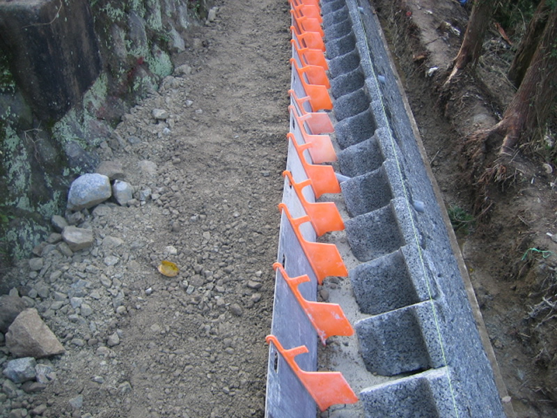 6785円 営業 コンクリート側溝蓋用 溝蓋キャップ アルミ製 素材色 S型